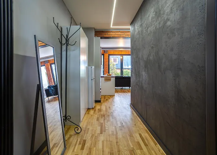 Daire Loftowy Przy Stawie, Blisko Zoo, Aquaparku I Lasow - Parking Dla 4 Aut