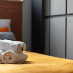 Daire Loftowy Przy Stawie, Blisko Zoo, Aquaparku I Lasow - Parking Dla 4 Aut