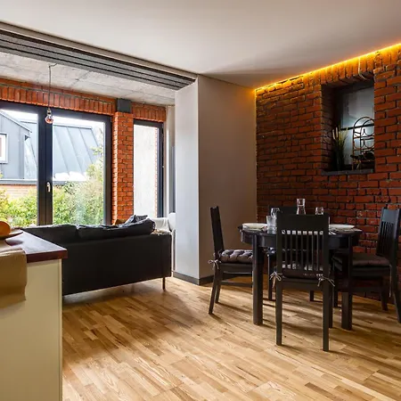 Loftowy Przy Stawie, Blisko Zoo, Aquaparku I Lasow - Parking Dla 2 Aut Apartment Poznan