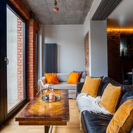 Апартаменты Loftowy Apartament Przy Stawie, Blisko Zoo, Aquaparku I Lasow - Parking Dla 4 Aut Познань