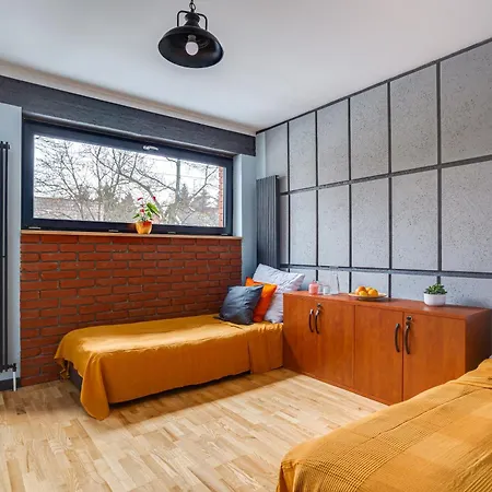 Loftowy Apartament Przy Stawie, Blisko Zoo, Aquaparku I Lasow - Parking Dla 4 Aut Апартаменты