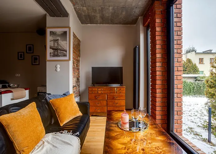 Апартаменты Loftowy Apartament Przy Stawie, Blisko Zoo, Aquaparku I Lasow - Parking Dla 4 Aut Познань