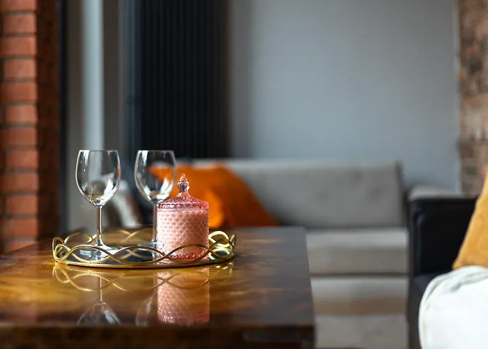 Loftowy Apartament Przy Stawie, Blisko Zoo, Aquaparku I Lasow - Parking Dla 4 Aut Познань